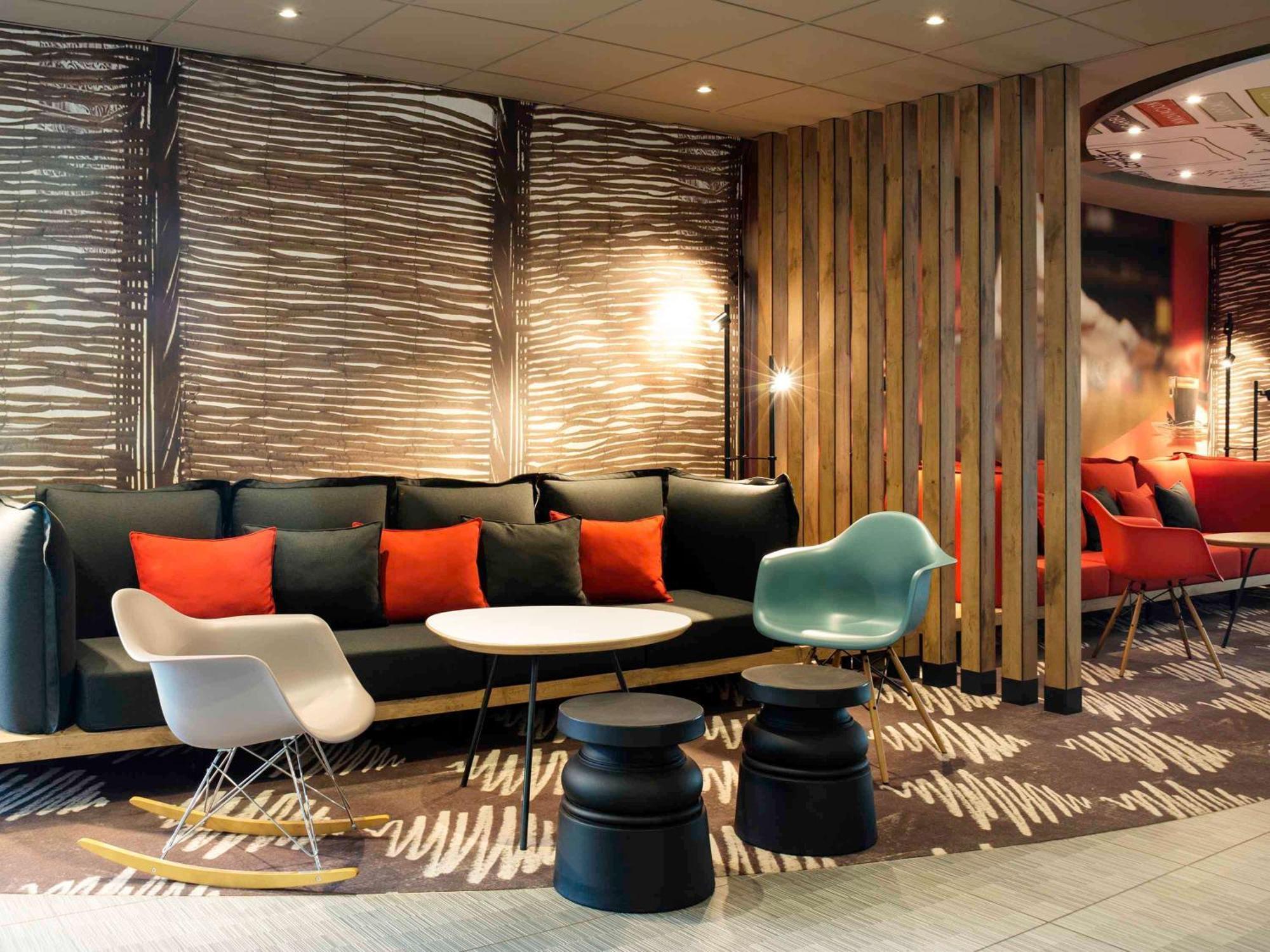 Ibis Poznan Stare Miasto Exterior foto